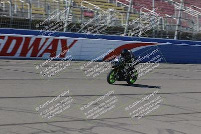 media/Aug-27-2022-Fastrack Riders (Sat) [[c588535105]]/Level 4/Session 1 Start Finish/